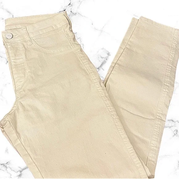 H M Brand New White Jeans 28 Fits Size 4 6